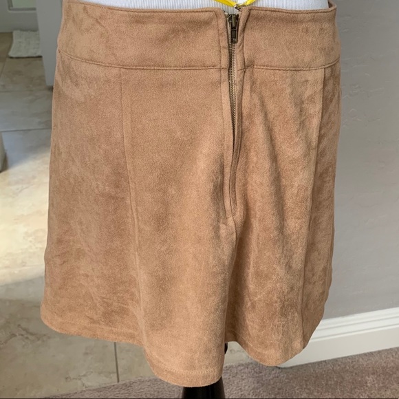 A’gaci medium suede lace up front mini skirt - Picture 4 of 6